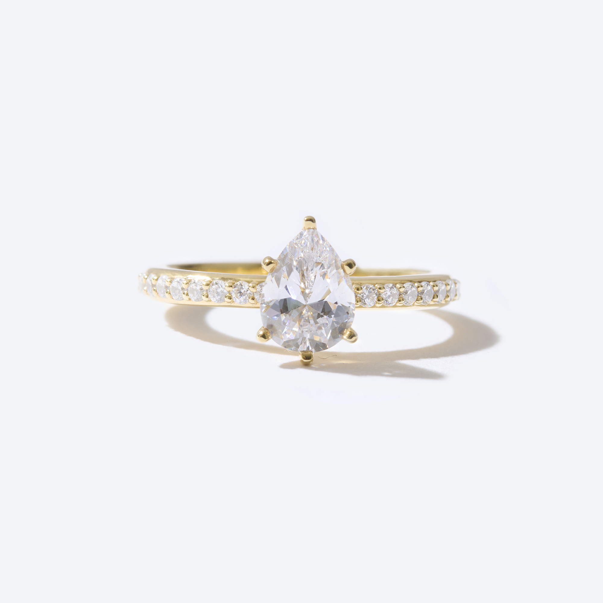 Pear Classic Prong Set
