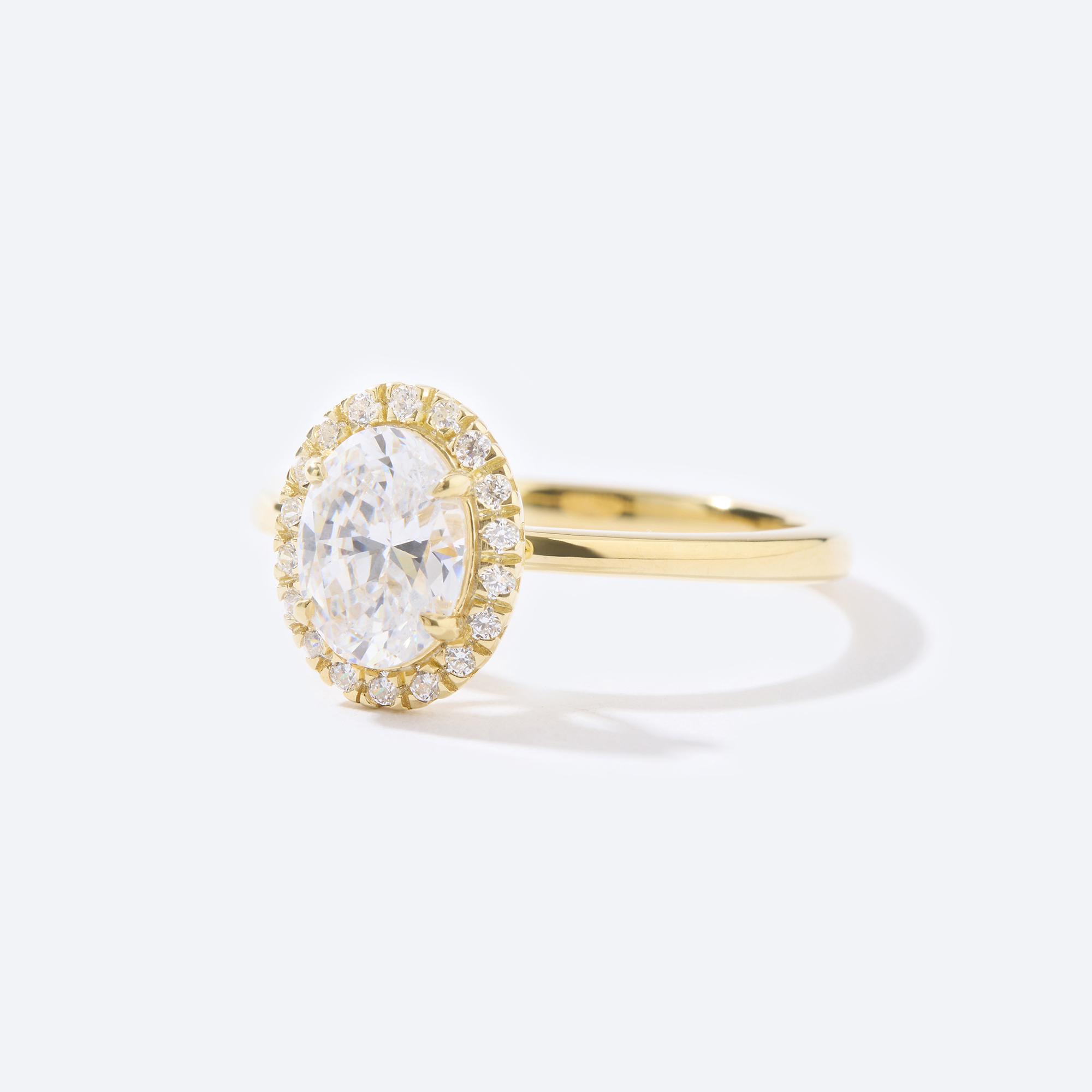 Oval Classic Halo